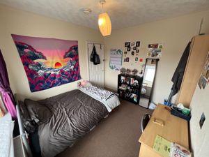 Bed 4- click for photo gallery